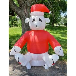 2005 Enchanted Forest 6 Foot Outdoor Inflatable Polar Bear in Sweater Hat w/ box